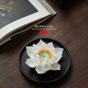 Dehua ceramic flower ornaments aromatherapy