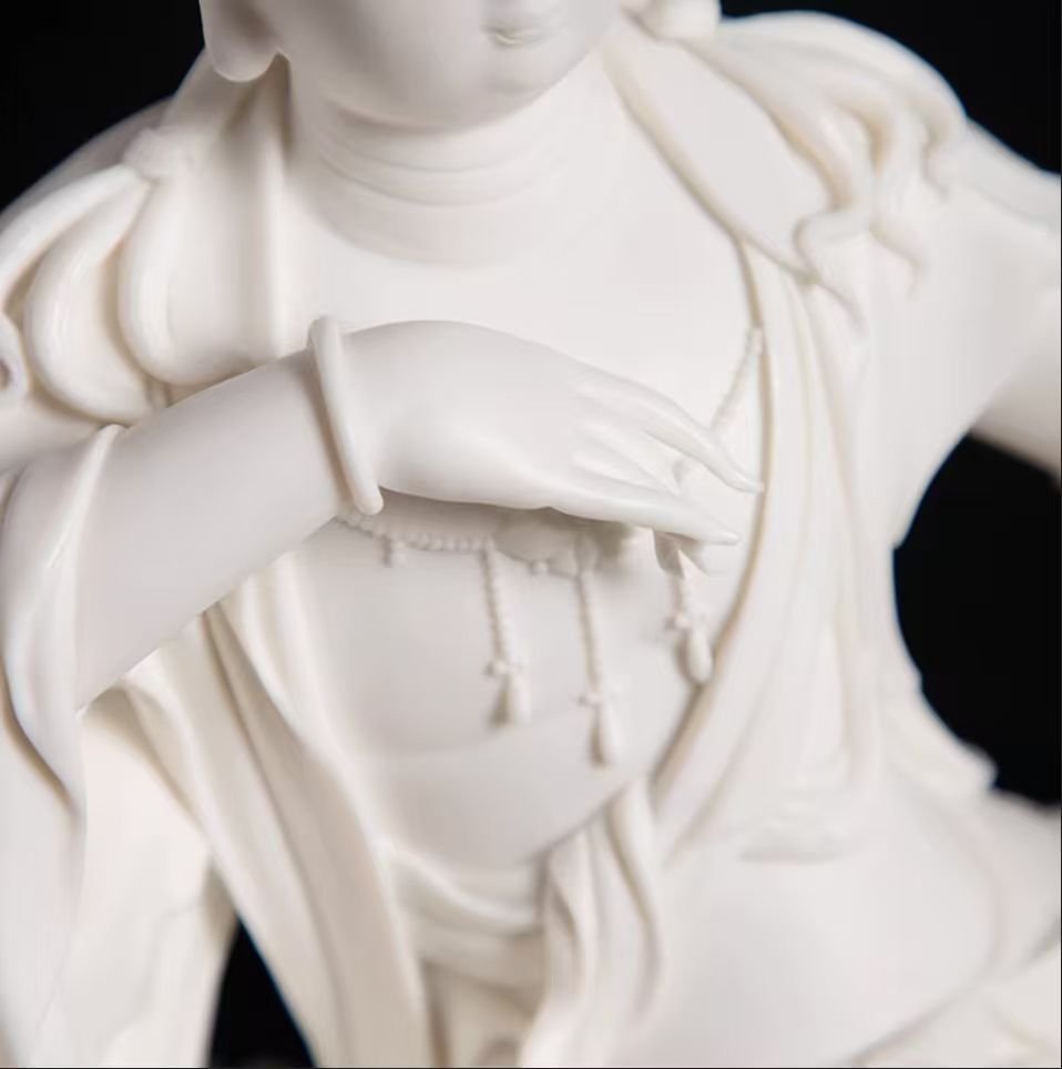 “Serene Meditation” – Dehua Blanc de Chine Porcelain Sculpture - Image 3