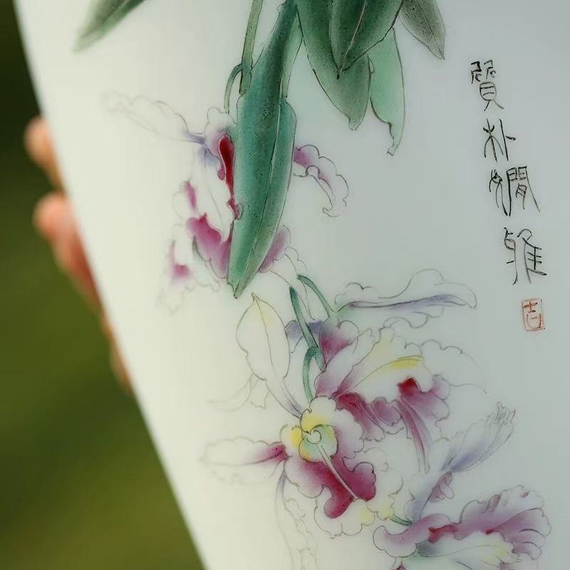 Dehua white porcelain vase-Grace of Simplicity - Image 4